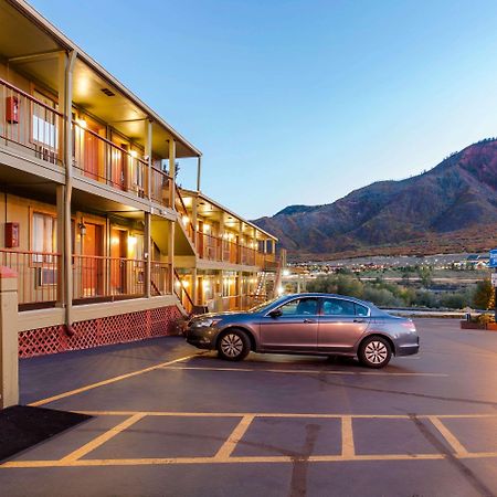 Rodeway Inn Glenwood Springs Exterior photo