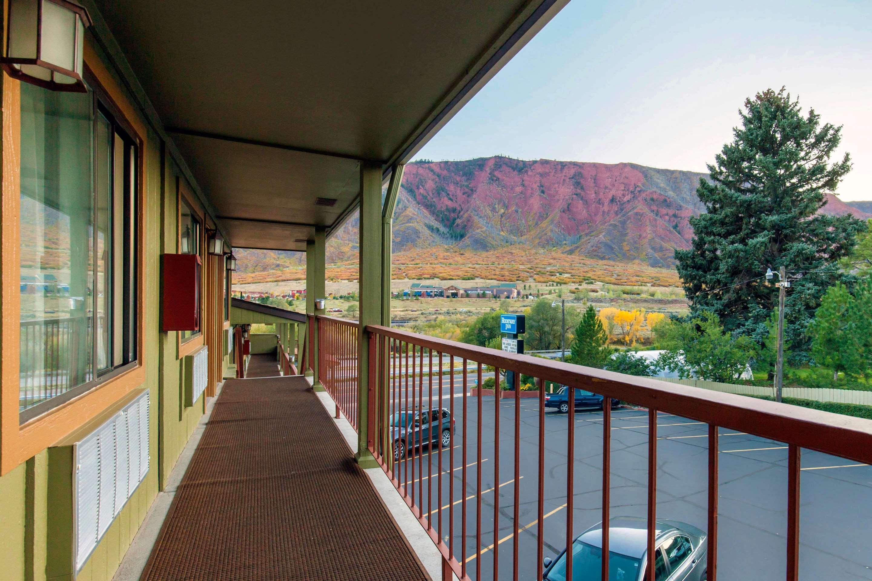 Rodeway Inn Glenwood Springs Exterior photo