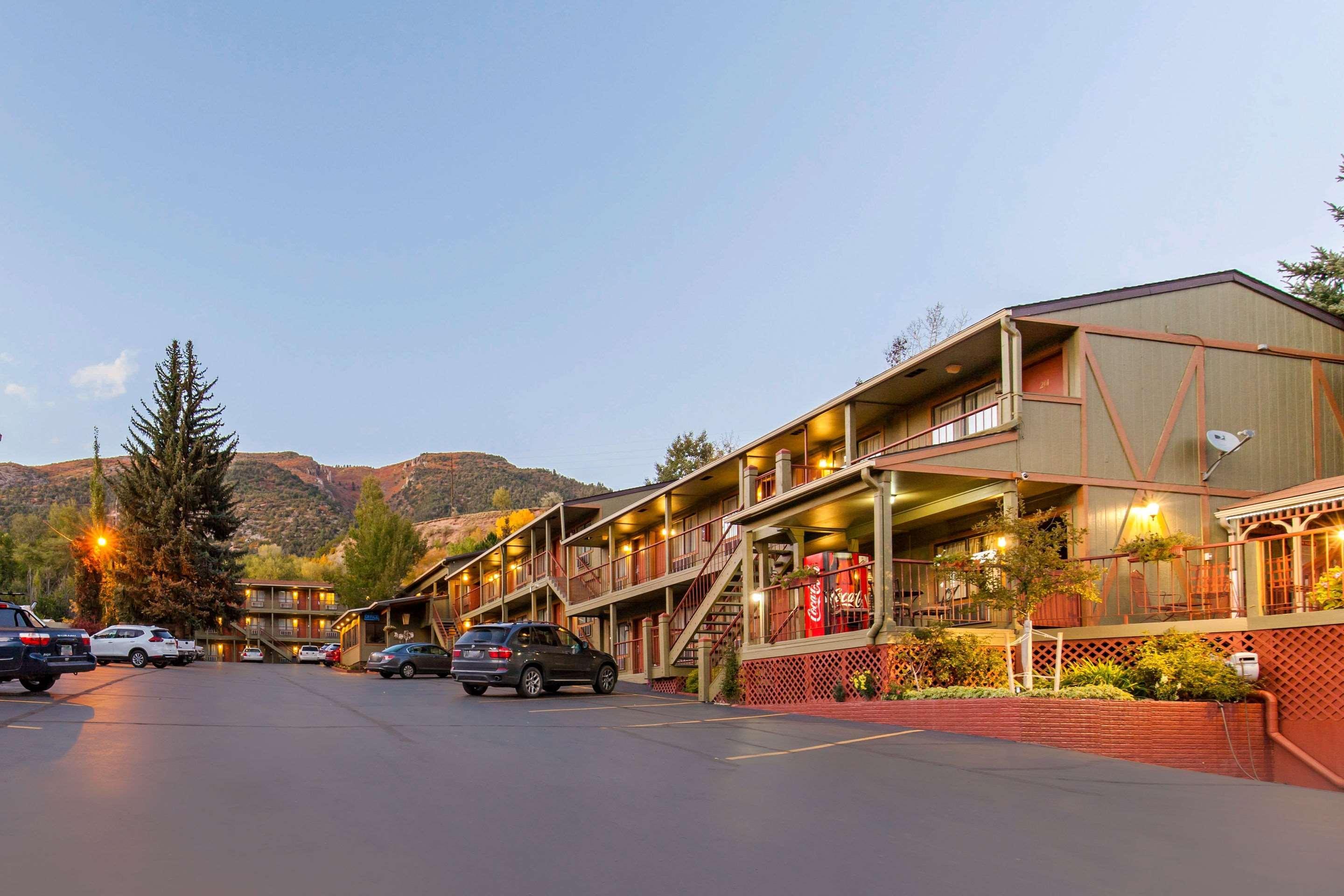 Rodeway Inn Glenwood Springs Exterior photo