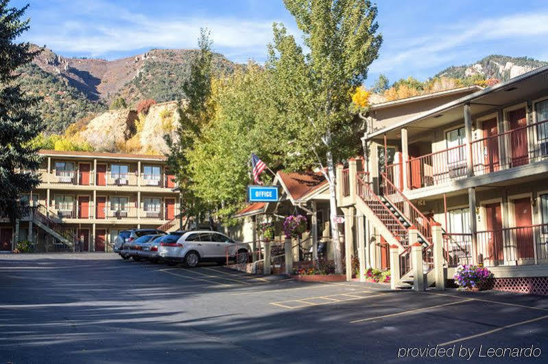 Rodeway Inn Glenwood Springs Exterior photo